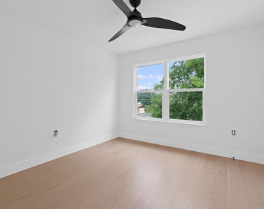 7204 Carver Ave - Photo Thumbnail 24