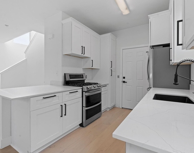 7204 Carver Ave - Photo Thumbnail 11