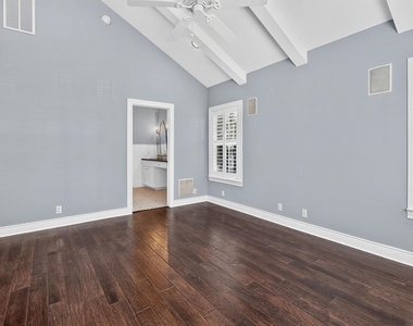 1710 Wethersfield - Photo Thumbnail 14