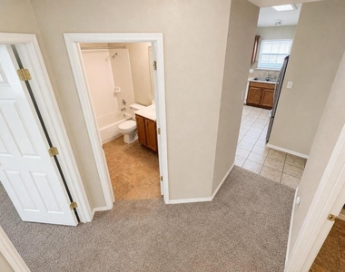 14700 Springs Edge Dr - Photo Thumbnail 6
