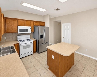14700 Springs Edge Dr - Photo Thumbnail 17