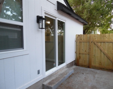 1209 Green Valley Cv - Photo Thumbnail 10