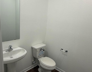 18401 Quiet Range Dr - Photo Thumbnail 13