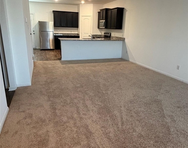 18401 Quiet Range Dr - Photo Thumbnail 14