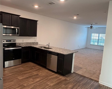 18401 Quiet Range Dr - Photo Thumbnail 16