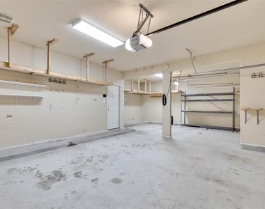 208 Norcia Loop - Photo Thumbnail 32