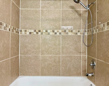 1594 Parkfield Cir - Photo Thumbnail 12