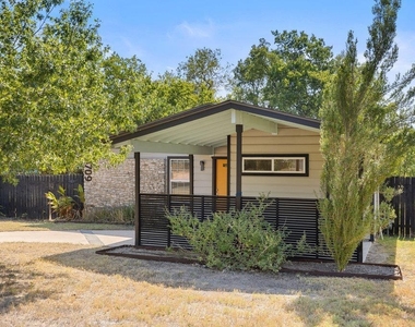 4709 Mount Vernon Dr - Photo Thumbnail 7