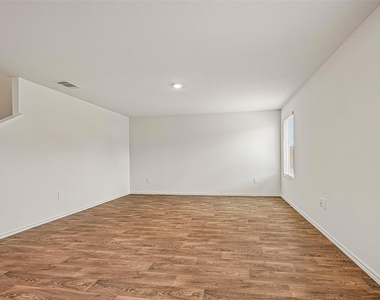 171 Bardwell Way - Photo Thumbnail 4