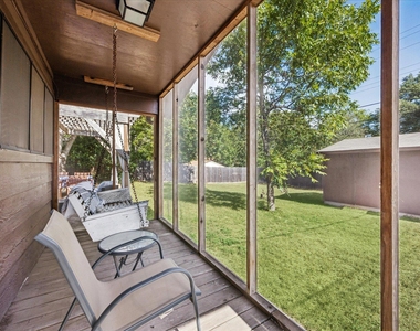 908 Riddlewood Dr - Photo Thumbnail 15