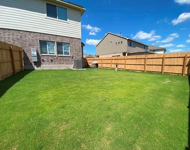 549 White Steppe Way - Photo Thumbnail 21