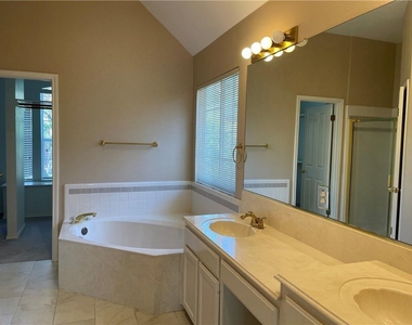 602 Cloud Ct - Photo Thumbnail 10