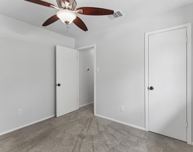 10613 Archdale Dr - Photo Thumbnail 23