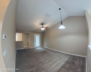 2200 Marsh Hawk Lane - Photo Thumbnail 11