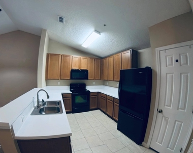 2200 Marsh Hawk Lane - Photo Thumbnail 3