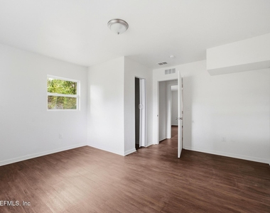 4014 Spires Avenue - Photo Thumbnail 15
