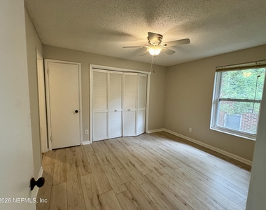 3212 Herschel Street - Photo Thumbnail 6