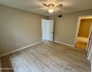 3212 Herschel Street - Photo Thumbnail 8