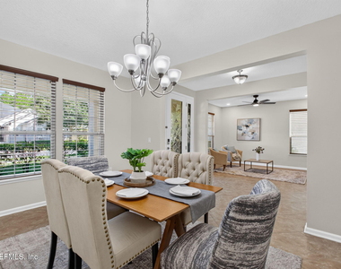 127 Rockcreek Drive - Photo Thumbnail 11