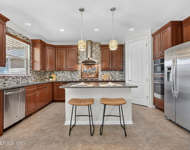 127 Rockcreek Drive - Photo Thumbnail 25