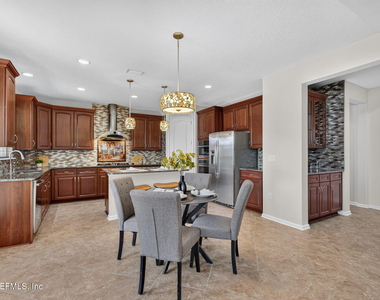 127 Rockcreek Drive - Photo Thumbnail 21