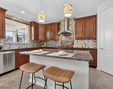 127 Rockcreek Drive - Photo Thumbnail 26