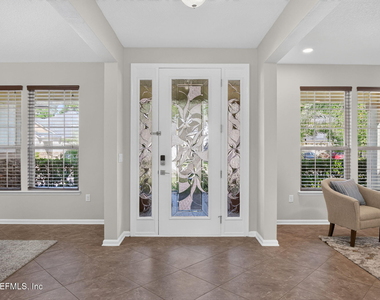 127 Rockcreek Drive - Photo Thumbnail 12