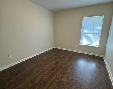 3640 Kirkpatrick Circle - Photo Thumbnail 15