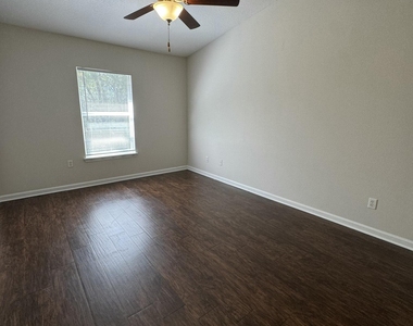 3640 Kirkpatrick Circle - Photo Thumbnail 3