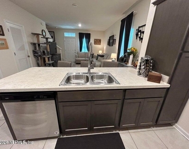 75510 Harvester Street - Photo Thumbnail 3