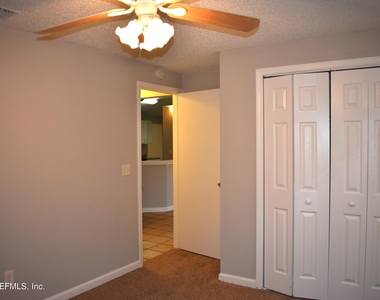 6555 Diamond Leaf Court S - Photo Thumbnail 18