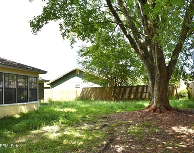 6555 Diamond Leaf Court S - Photo Thumbnail 26