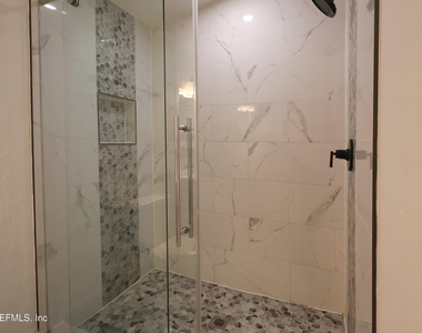2648 Ernest Street - Photo Thumbnail 5