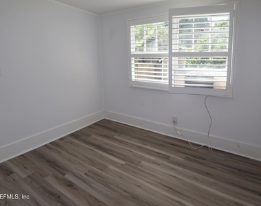 2648 Ernest Street - Photo Thumbnail 9