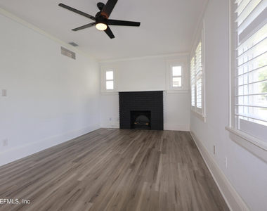 2648 Ernest Street - Photo Thumbnail 3
