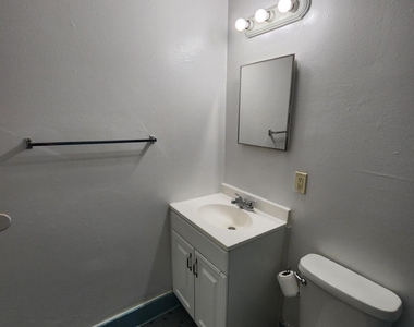 1721 Hawaii Drive E - Photo Thumbnail 22
