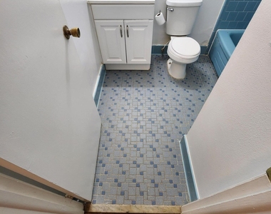 1721 Hawaii Drive E - Photo Thumbnail 21