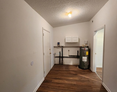 1721 Hawaii Drive E - Photo Thumbnail 10