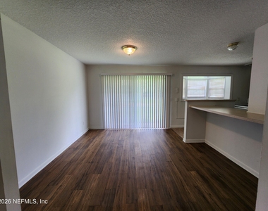 1721 Hawaii Drive E - Photo Thumbnail 13