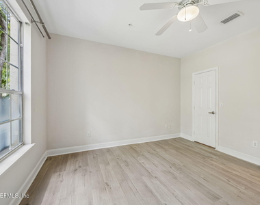 170 Veracruz Drive - Photo Thumbnail 16