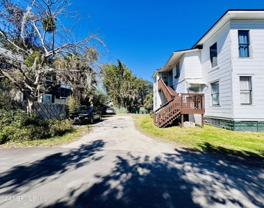 1120 Acosta Street - Photo Thumbnail 21