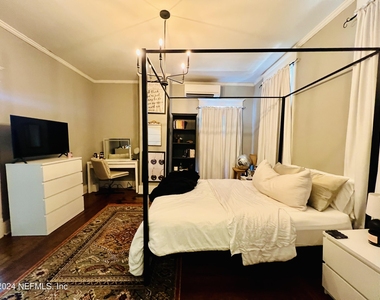 1120 Acosta Street - Photo Thumbnail 15