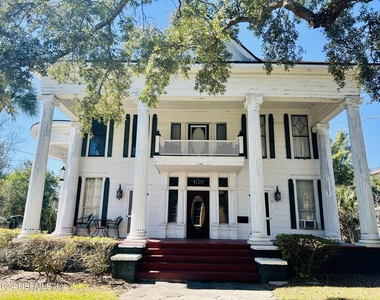 1120 Acosta Street - Photo Thumbnail 1