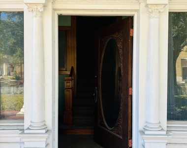 1120 Acosta Street - Photo Thumbnail 3
