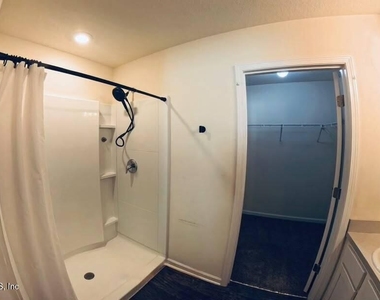 8454 Cape Fox Drive - Photo Thumbnail 17