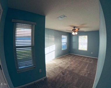 8454 Cape Fox Drive - Photo Thumbnail 13