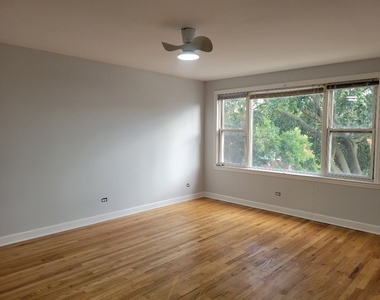 2636 W Berwyn Avenue - Photo Thumbnail 7
