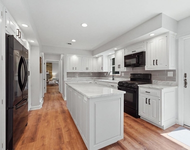 317 E Forest Lane - Photo Thumbnail 13