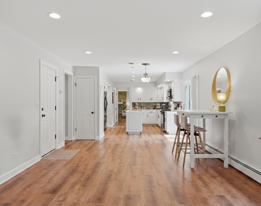 317 E Forest Lane - Photo Thumbnail 17