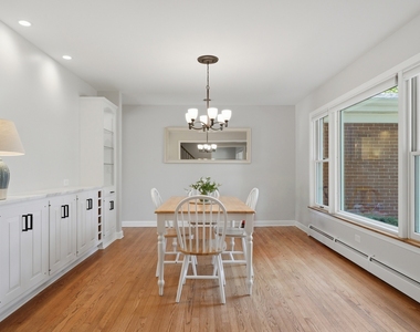 317 E Forest Lane - Photo Thumbnail 5
